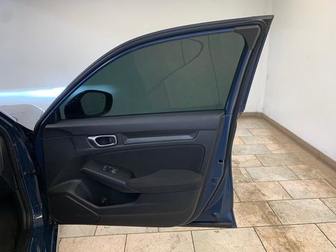 Used 2025 Honda Civic Sport image 39