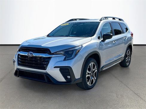 New 2026 Subaru Ascent Limited image 3