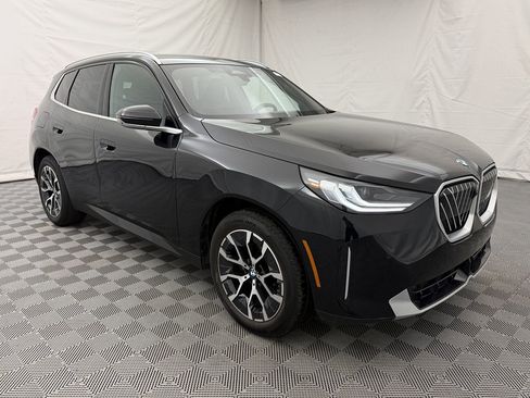 Used 2025 BMW X3 xDrive30i image 3