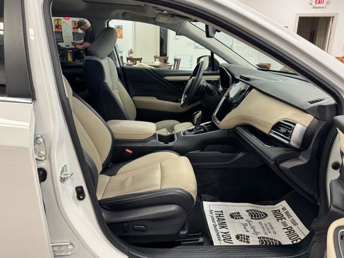 Used 2025 Subaru Outback Limited image 17
