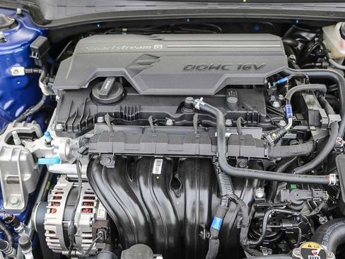 New 2026 Hyundai Elantra Limited FWD image 30