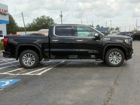 New 2026 GMC Sierra 1500 Denali w/ Technology Package AWD/4WD image 4