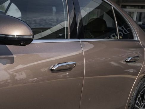 Certified 2024 Mercedes-Benz E 350 4MATIC Sedan image 17