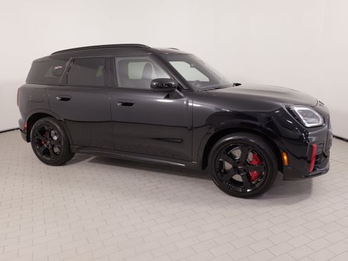 Used 2025 MINI Cooper Countryman John Cooper Works w/ Comfort Package Max AWD/4WD image 8