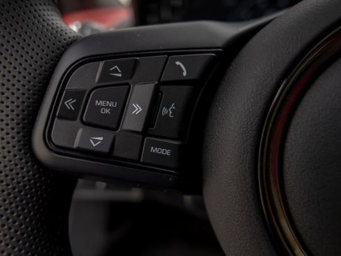 Used 2024 Jaguar F-TYPE R image 33