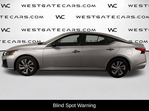 Used 2024 Nissan Altima 2.5 S FWD image 5