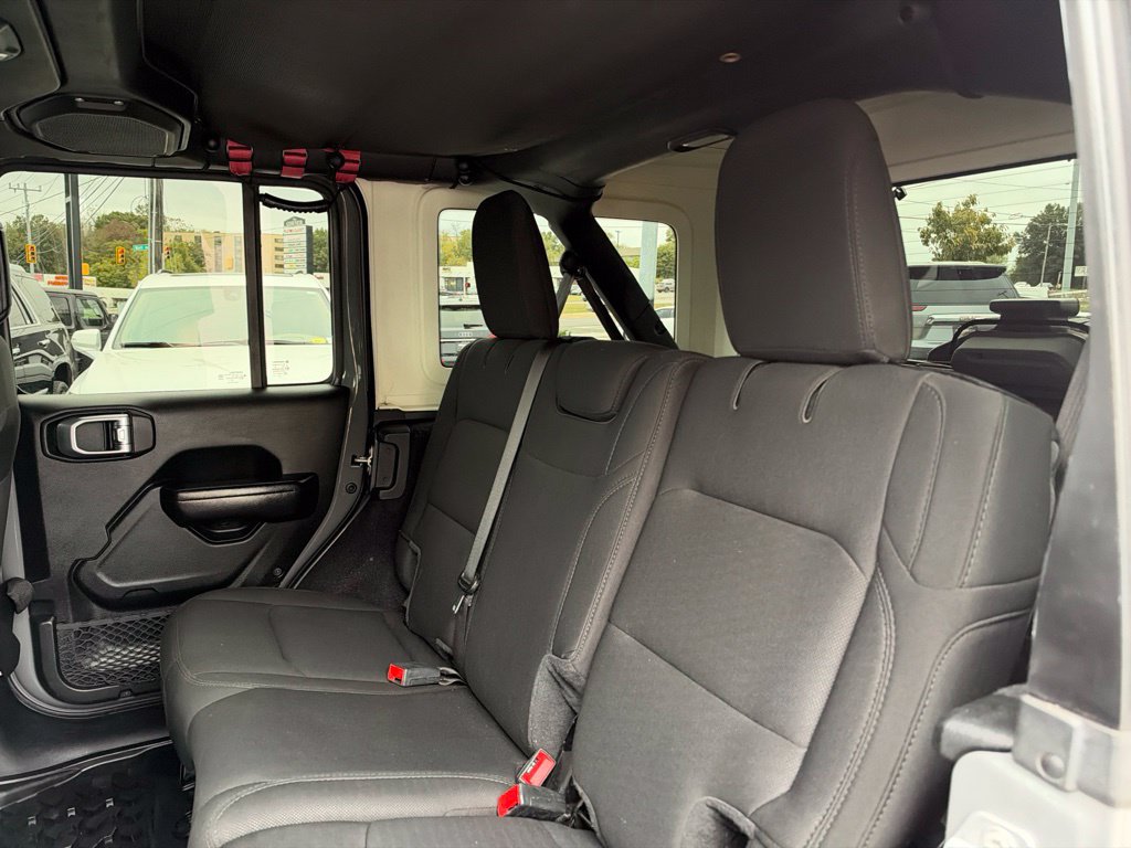 Used 2020 Jeep Wrangler Unlimited Sport S AWD/4WD image 24