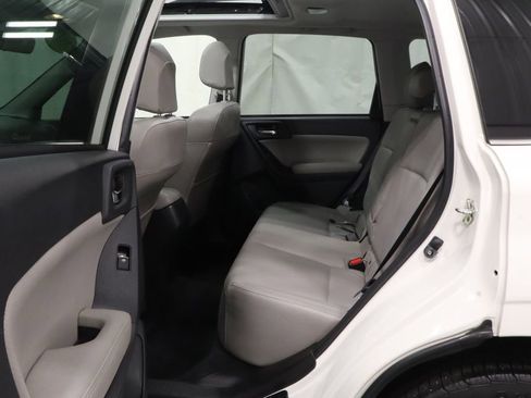 Used 2018 Subaru Forester 2.5i Limited AWD/4WD image 15