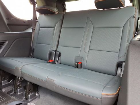 New 2026 GMC Yukon AT4 w/ AT4 Premium Plus Package AWD/4WD image 15