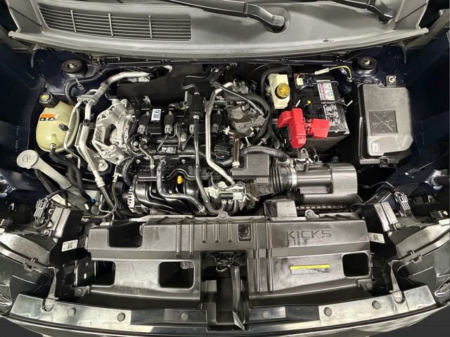 Used 2025 Nissan Kicks SR FWD image 9