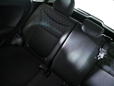 Used 2015 Kia Soul FWD image 12