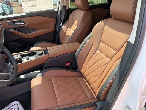 New 2026 Nissan Rogue Platinum AWD/4WD image 9