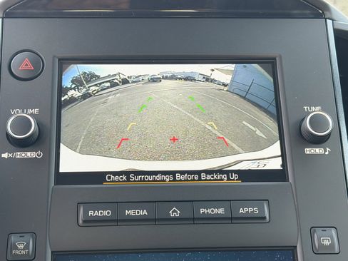 Used 2026 Subaru Forester Base image 32