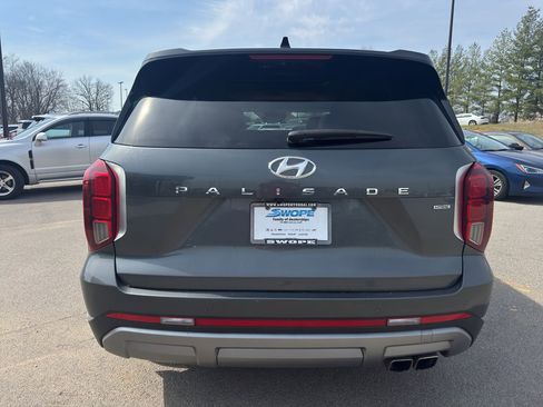 Used 2023 Hyundai Palisade Limited image 6