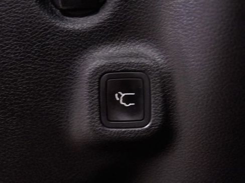 Used 2022 Jeep Compass Latitude image 25