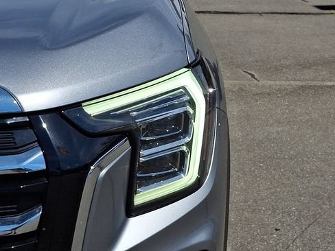 Used 2025 GMC Terrain Elevation AWD/4WD image 9