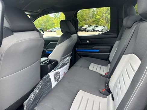 Used 2024 Toyota Tacoma TRD Off-Road image 22