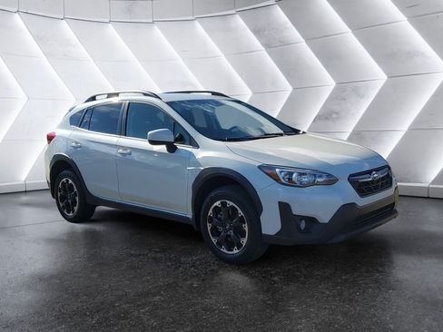 Used 2021 Subaru Crosstrek 2.0i Premium w/ Popular Package #2 AWD/4WD image 1