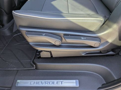 New 2026 Chevrolet Suburban Premier AWD/4WD image 31