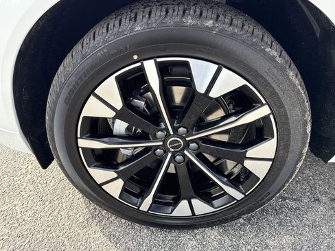 New 2026 Volvo XC60 B5 Plus w/ Protection Package Premier image 9