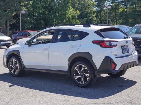 Used 2024 Subaru Crosstrek 2.0i Premium AWD/4WD image 9