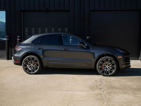 New 2026 Porsche Macan S image 13