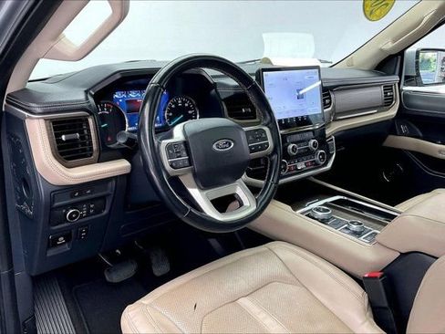 Used 2022 Ford Expedition Max Limited image 14