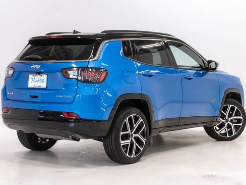 Used 2025 Jeep Compass Limited w/ Elite Group image 30