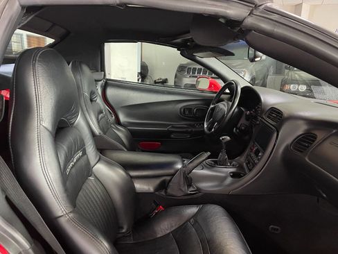 Used 2002 Chevrolet Corvette Convertible w/ Preferred Equipment Group2 image 30