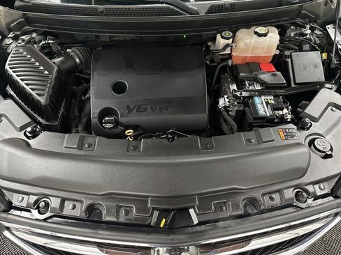 Used 2021 Buick Enclave Essence w/ LPO, Floor Liner Package image 46