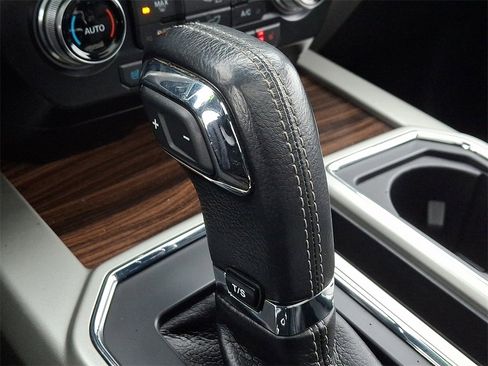 Used 2017 Ford F150 Lariat w/ Equipment Group 502A Luxury image 13