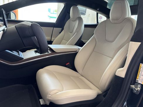 Used 2022 Tesla Model S AWD/4WD image 10