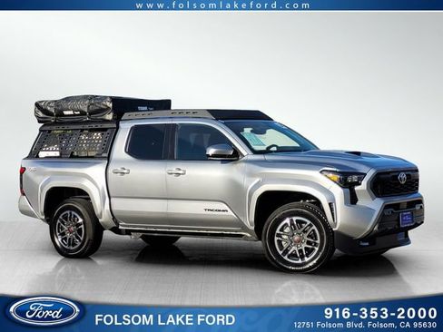 Used 2024 Toyota Tacoma TRD Sport image 1