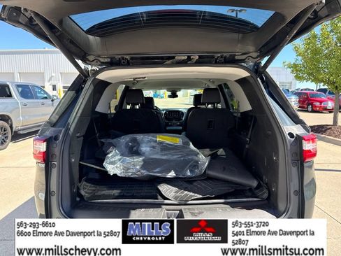 Used 2020 Chevrolet Traverse LT w/ LT Premium Package AWD/4WD image 24