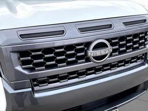Certified 2025 Nissan Frontier SV RWD image 52