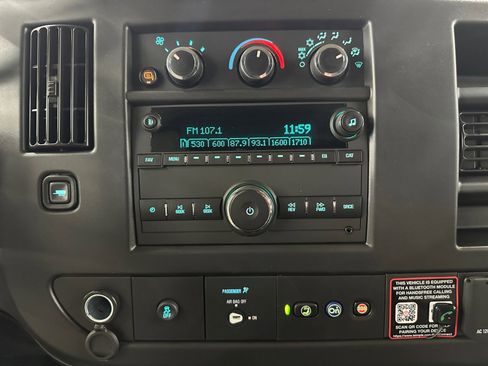 New 2025 GMC Savana 3500 Extended w/ Driver Convenience Package image 15
