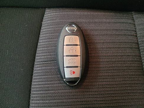 Used 2023 Nissan Sentra SV FWD image 32