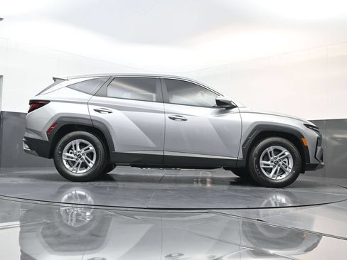 Certified 2026 Hyundai Tucson SE FWD image 23