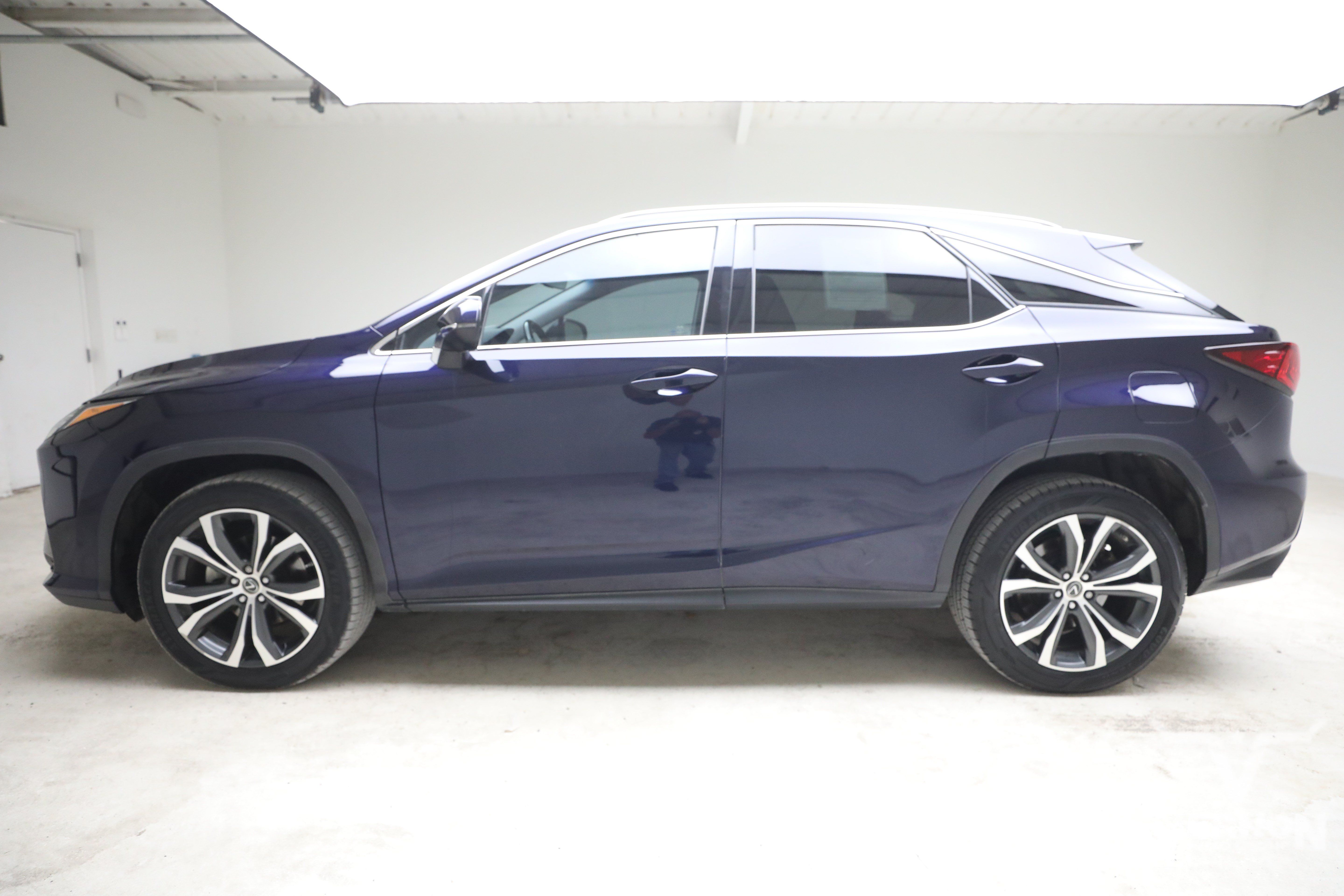 Used 2018 Lexus RX 350 FWD w/ Premium Package image 2