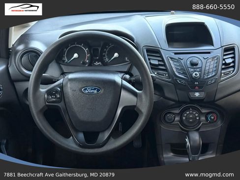 Used 2015 Ford Fiesta S image 28