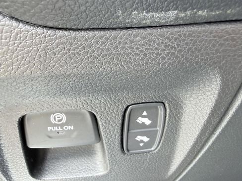 Used 2022 RAM 1500 Laramie image 35