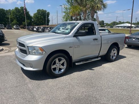Used 2013 RAM 1500 Express image 3