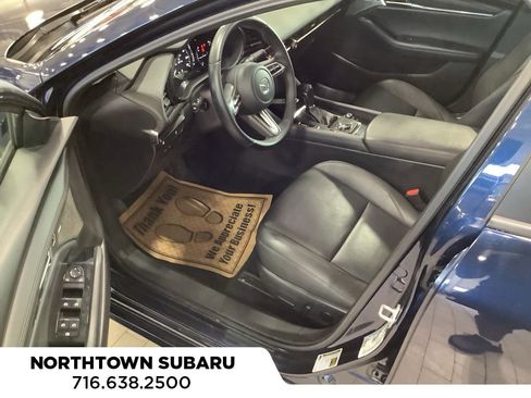 Used 2019 MAZDA MAZDA3 Sedan w/ Preferred Package image 3