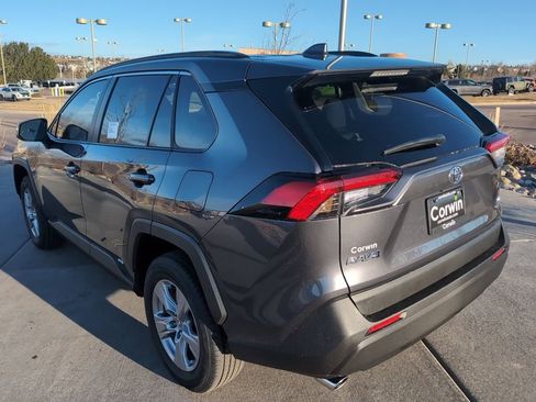 Used 2025 Toyota RAV4 XLE image 5