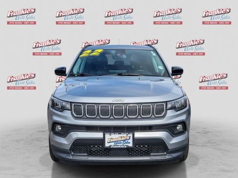 Used 2022 Jeep Compass Latitude w/ Sun and Sound Group FWD image 8