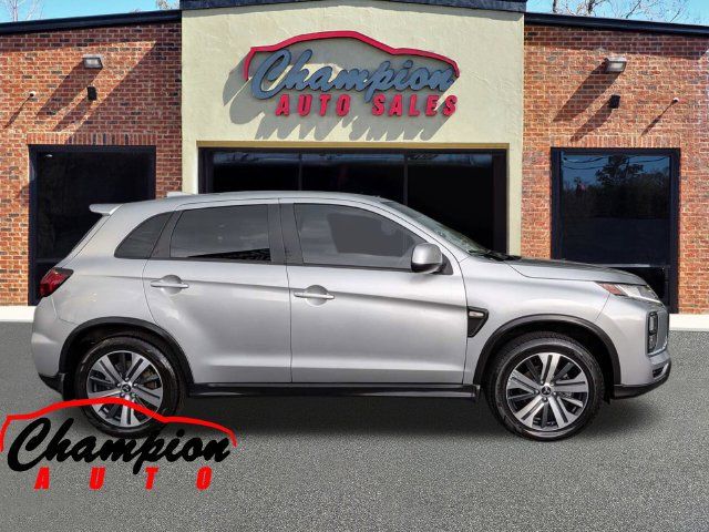 Used 2022 Mitsubishi Outlander Sport ES AWD/4WD image 3