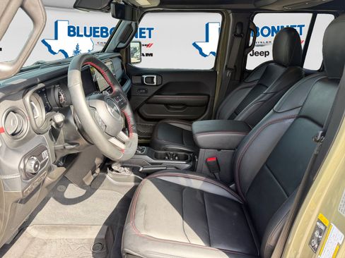 Used 2026 Jeep Wrangler Unlimited Rubicon 392 w/ Quick Order Package 27X Moab AWD/4WD image 11