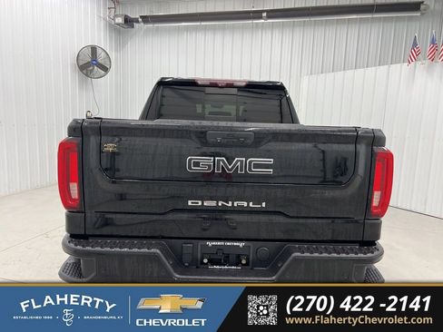 Used 2020 GMC Sierra 1500 Denali w/ Denali Ultimate Package AWD/4WD image 4