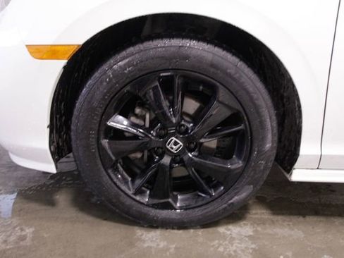 Certified 2023 Honda Odyssey Sport image 11