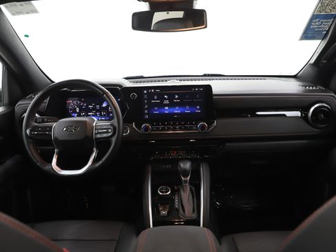 Used 2024 Chevrolet Colorado Z71 w/ Z71 Convenience Package 2 image 13